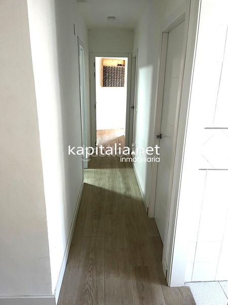 Foto ad6f2239-7eb7-4654-93f1-2cf878d68b80. Pis amb aparcament a Zona Nord Alcoi