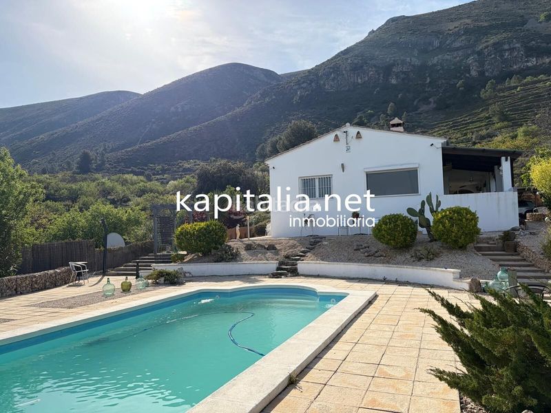 Foto 7a768e43-fcfe-46cc-abc3-7b7b894908d7. Chalet  a la venta en Almudaina