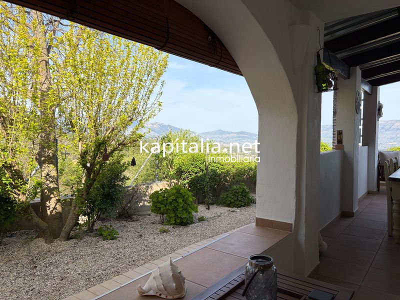 Foto 7bcf1be0-9db6-4b45-8bf1-59a95dce9ee1. Chalet  a la venta en Almudaina