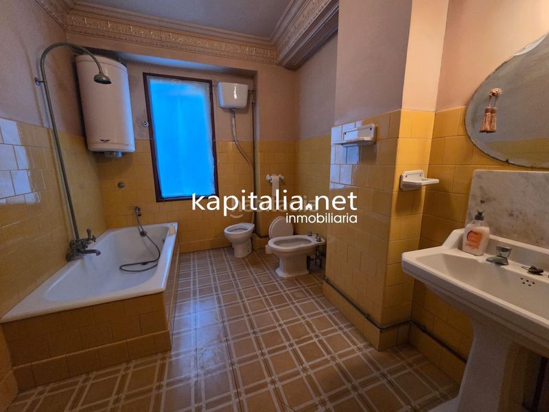 Foto d92719cd-a079-480a-b949-da166544837c. Casa a Centro Ontinyent