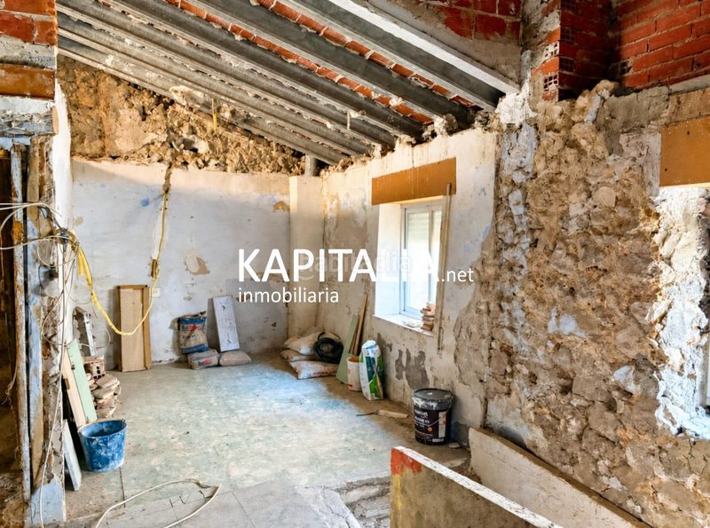 Foto b4b83d1f-6000-4e36-81ac-b41f18b9618a. Casa a Almudaina
