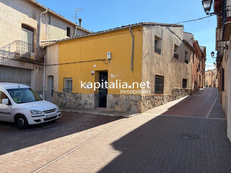 Foto f62f818a-dc4c-434b-909d-4db9b7f3947a. Casa a Almudaina