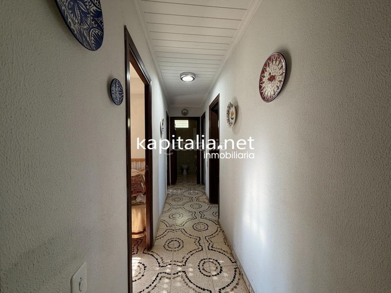 Foto 0004c47c-ed83-49b3-91ab-3dec3fbd1cbd. Xalet amb aparcament a Centro Ontinyent