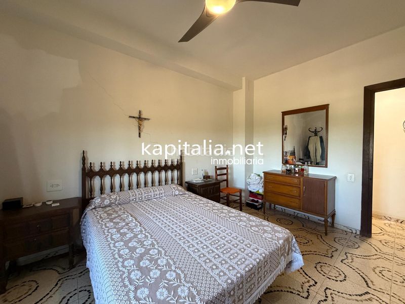 Foto 222aa162-962d-4859-a9d1-884480c40afa. Xalet amb aparcament a Centro Ontinyent