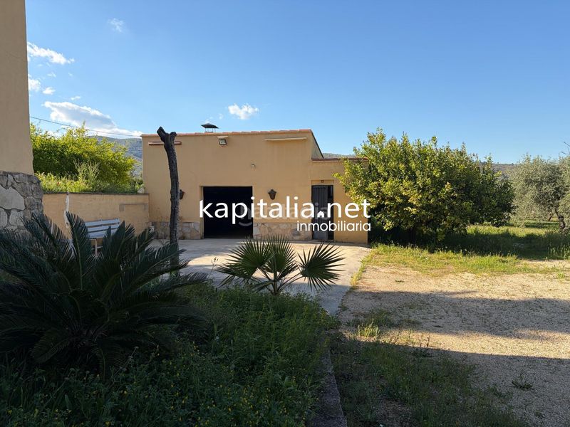 Foto 60fc9220-05fa-4a7a-8ea5-ea9f7b17856e. Xalet amb aparcament a Centro Ontinyent