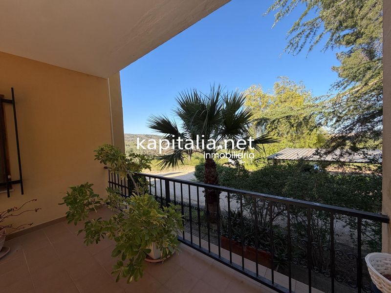 Foto 7e827938-4af4-4f8b-ad7e-2ae0391b92c7. Xalet amb aparcament a Centro Ontinyent