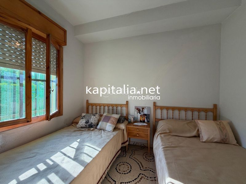 Foto a0d3d564-debd-4f11-8d97-55c9e2357409. Xalet amb aparcament a Centro Ontinyent