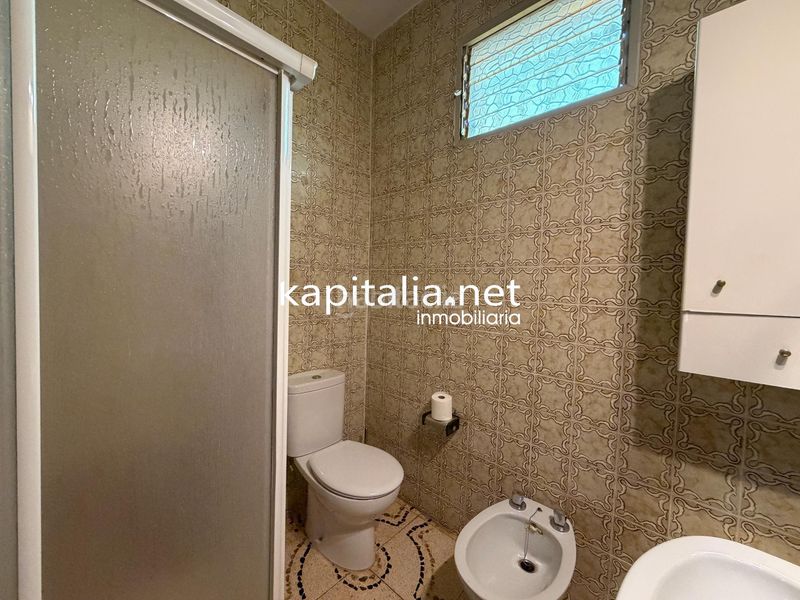 Foto a9041163-edaa-4f56-ad51-fca4cf837cc3. Xalet amb aparcament a Centro Ontinyent