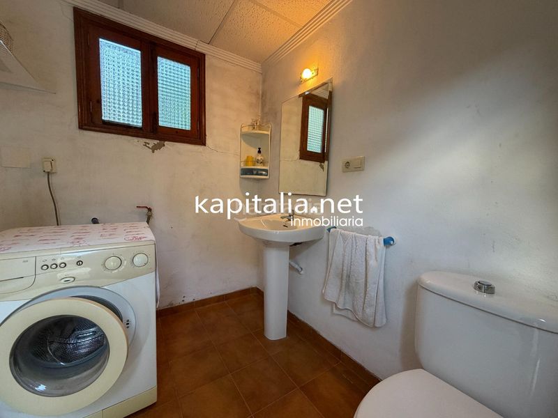 Foto d0cc3b15-6be3-4aa7-ab3f-fce1c1223aaf. Xalet amb aparcament a Centro Ontinyent