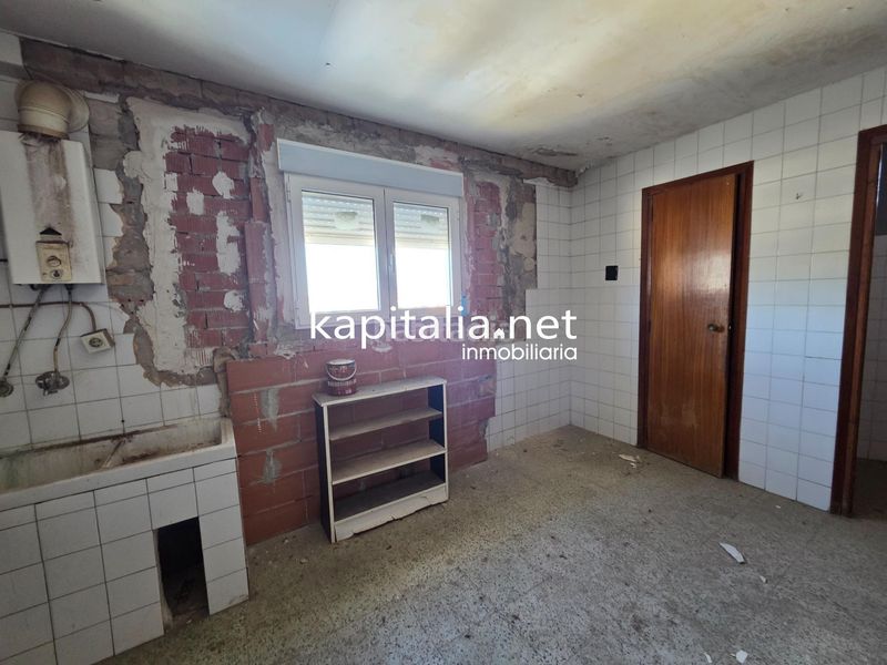 Foto d6df1020-1114-43e7-a640-32304c9535d0. Pis a Santa Ana Ontinyent
