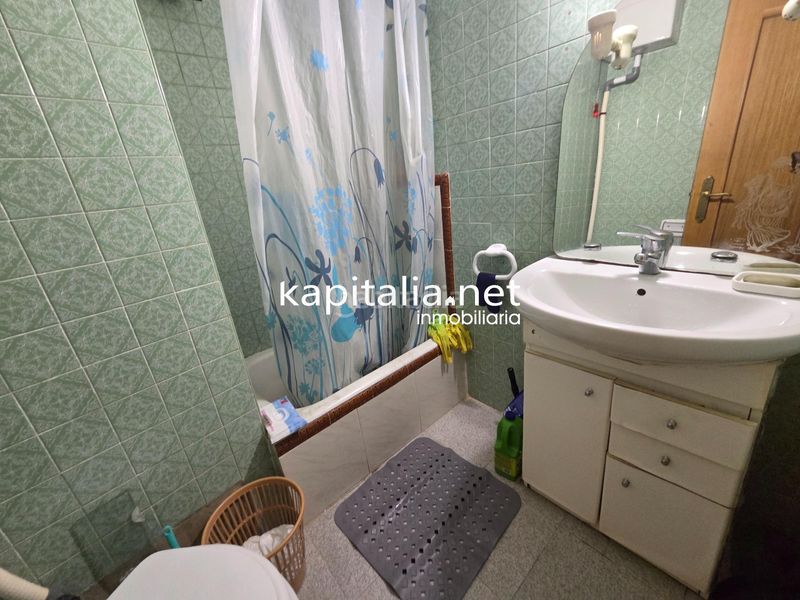 Foto 4f167aa5-8e5e-413e-bb56-0824dc886363. Pis a Centro Ontinyent