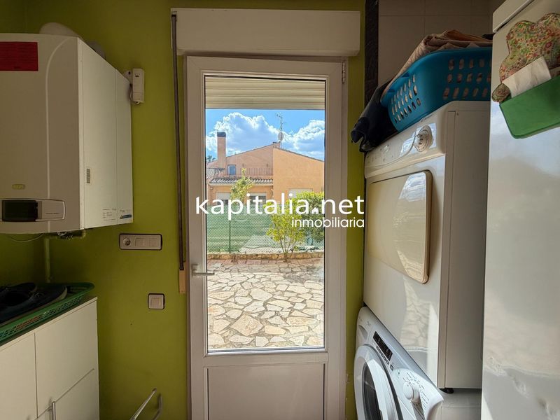 Foto b9a63e68-1090-4173-b8cb-9d40438609fb. Xalet amb calefacció aparcament a El Pilar Ontinyent