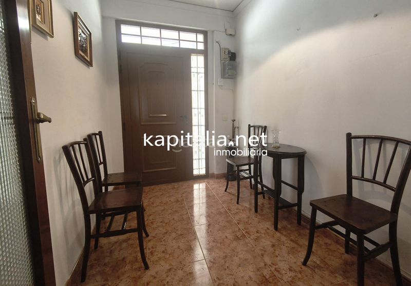 Foto 0fd57ac1-9398-4a09-8e98-e4c5bb2257ae. Casa amb aparcament a Gaianes