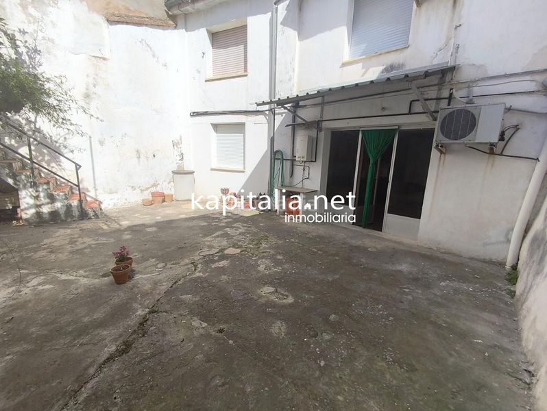 Foto 45d70164-cb33-41f7-96a6-6fdc1fa6d56f. Casa amb aparcament a Gaianes