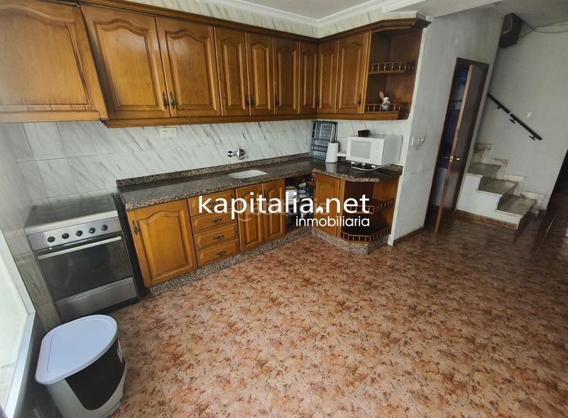 Foto 5eb1abd0-c29c-417c-98a8-d18f898965b0. Casa amb aparcament a Gaianes