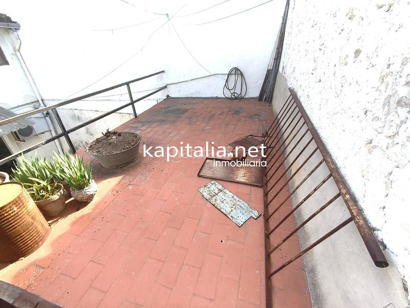 Foto d7e12f31-ade9-4a66-a693-64cf932b5844. Casa amb aparcament a Gaianes