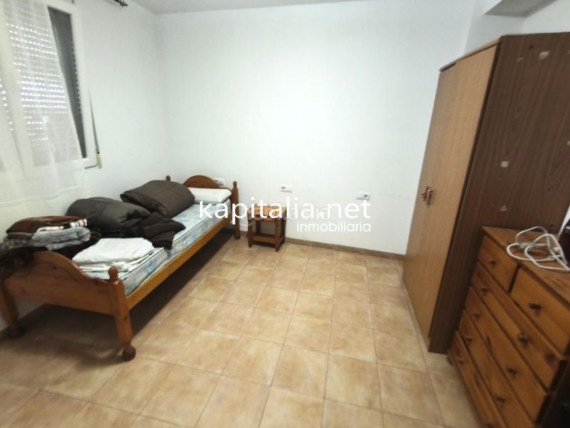 Foto ee8cc33e-d7d4-4e9b-a795-86e8c8c3bb7b. Casa amb aparcament a Gaianes