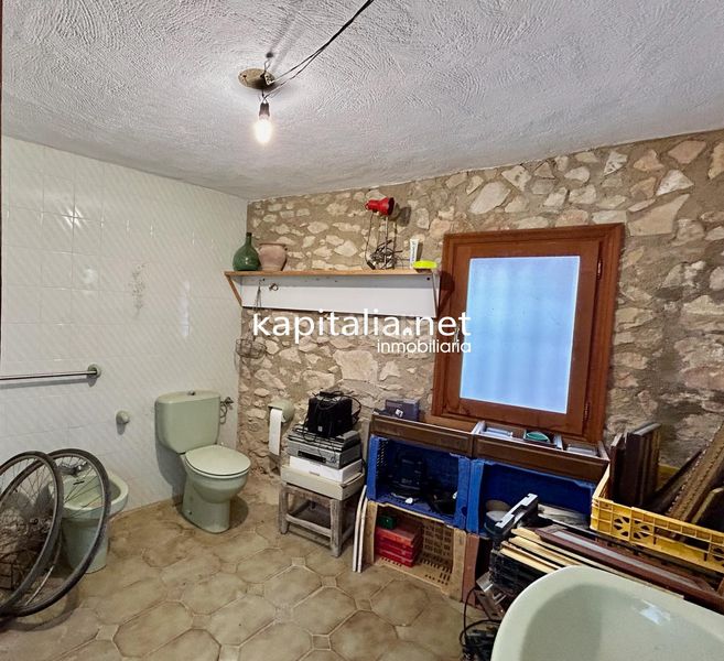 Foto 14787cfe-689f-4864-be4c-aa8e0e1638b4. Masia a Tollos