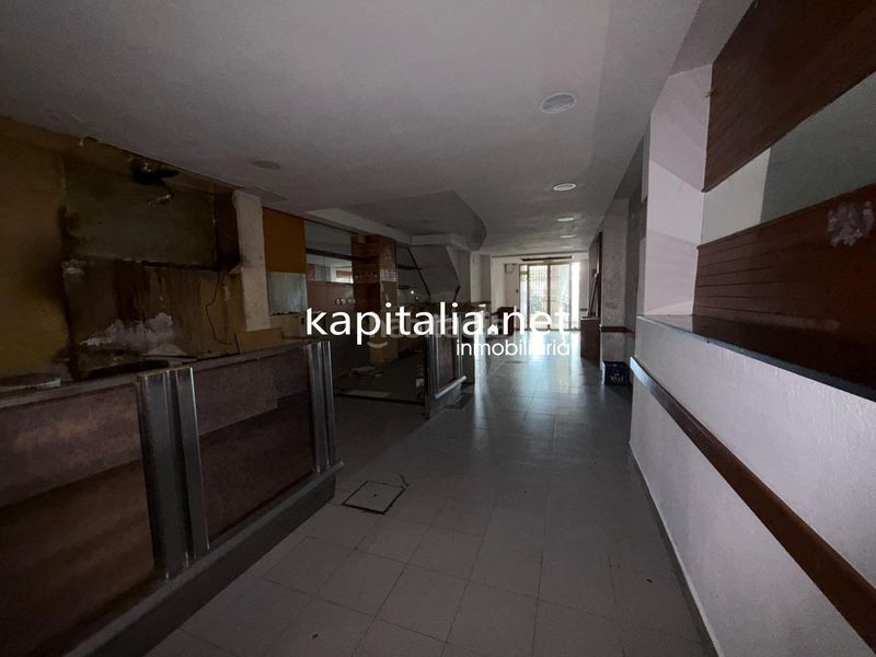 Foto c0495359-d2d8-4331-a492-c6f05f0b7c22. Local comercial a Xàtiva