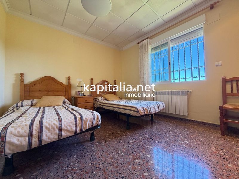 Foto bf20654d-3589-4d3d-a7a9-0e1461a92902. Xalet amb calefacció aparcament a Batoi Alcoi