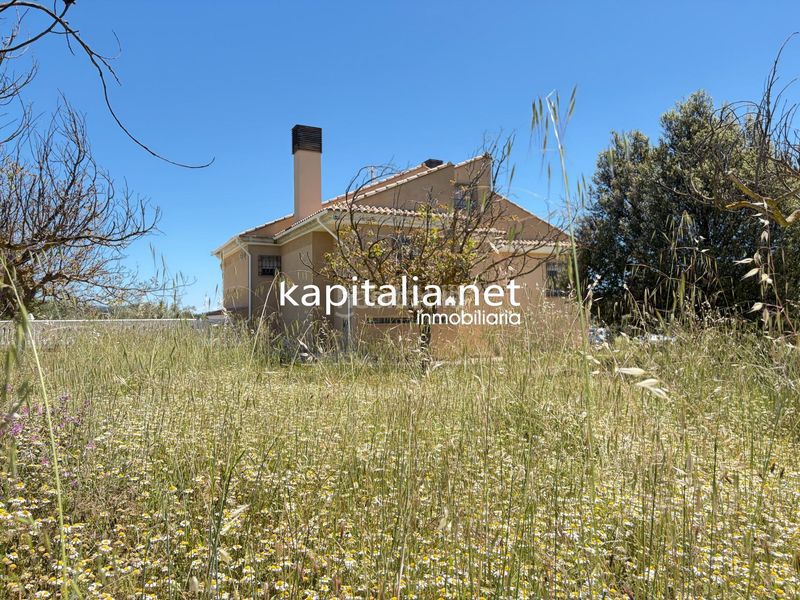 Foto d6ae2e35-5a34-40b3-9fcf-bedeebadc137. Xalet amb calefacció aparcament a Batoi Alcoi