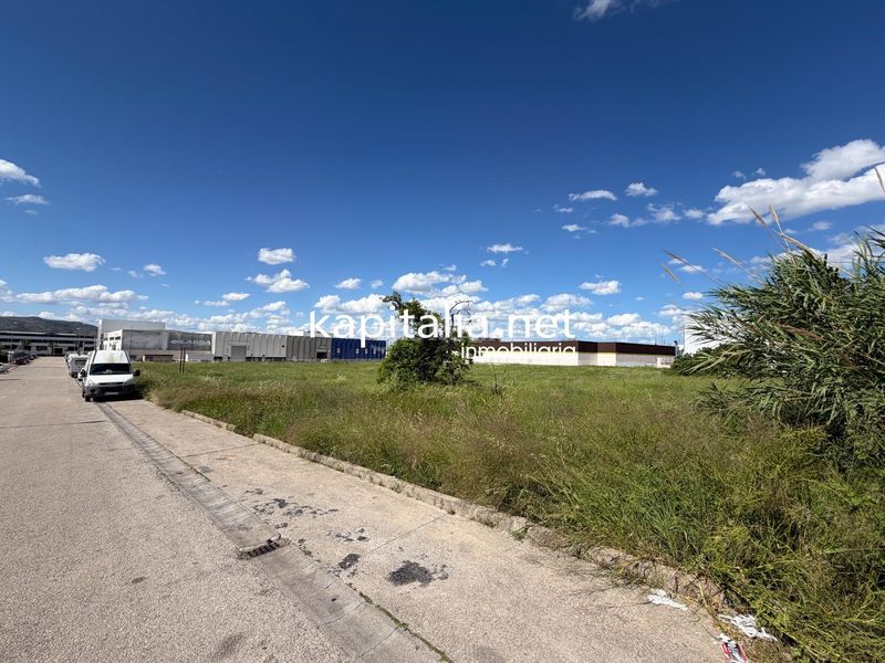 Foto fcc58ba3-3484-4c39-9219-b28873ec89cd. Area edificabile industriale in Sant Josep-Zona Hospital Ontinyent