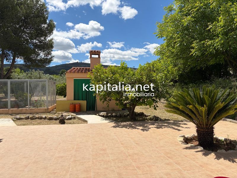 Foto 4efabb00-2656-436d-91a7-0d342fa5ec0d. Xalet amb calefacció aparcament a Sant Josep-Zona Hospital Ontinyent