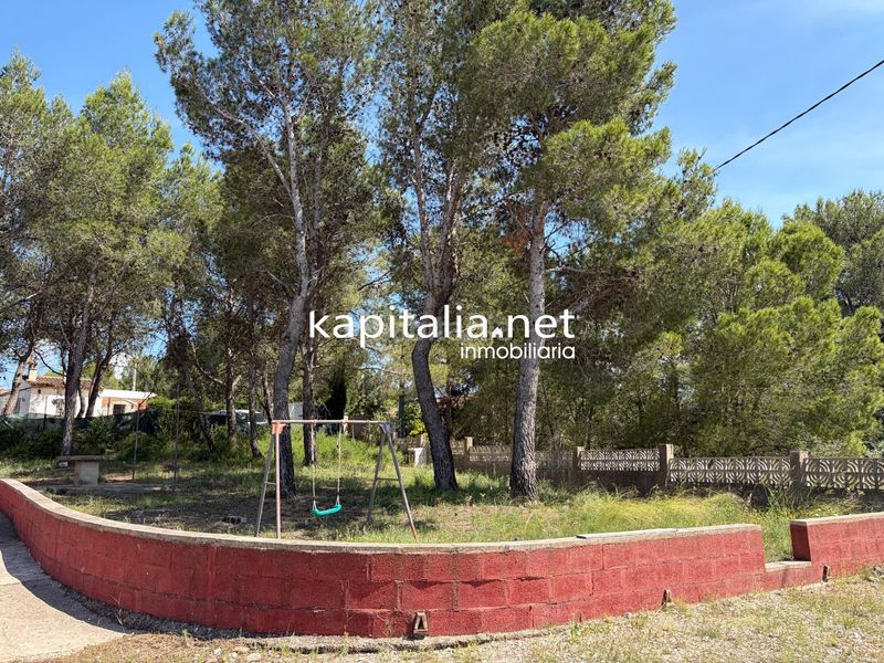 Foto 1a17dc85-b1e4-43e8-ba55-46af580348cb. Xalet amb aparcament a Albaida