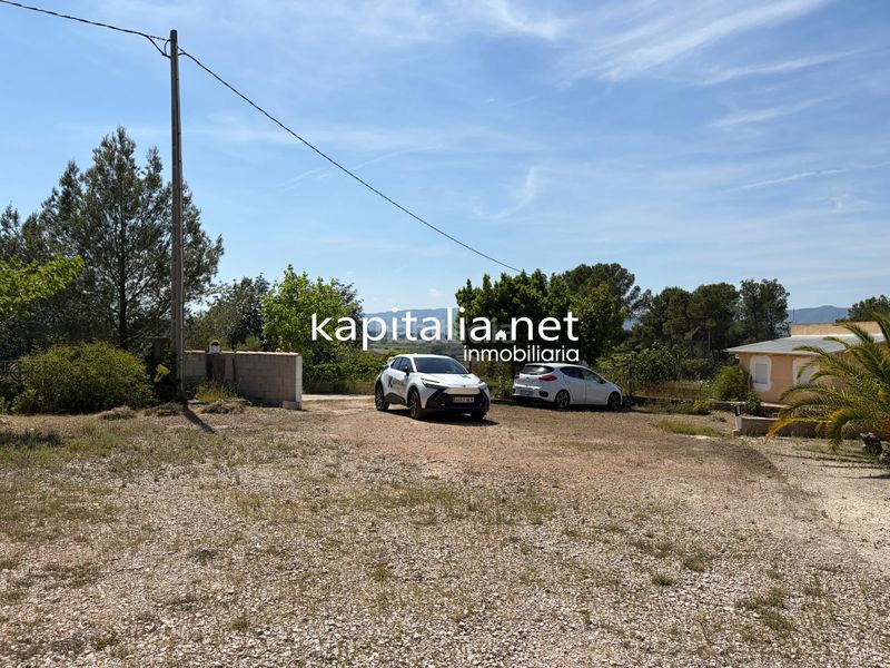 Foto 50b1a9fd-95d0-4440-bd97-ff70fdd248d7. Xalet amb aparcament a Albaida
