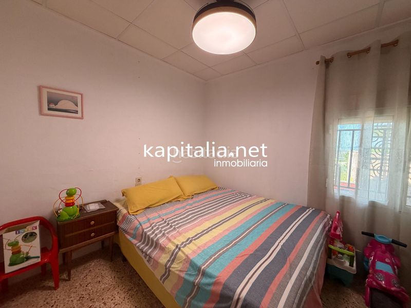 Foto 7085caad-a496-45f8-b37d-7495a6f2d4a3. Xalet amb aparcament a Albaida