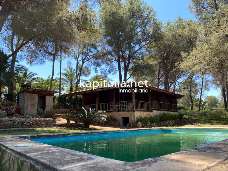 Foto 2a1c0eb7-b06d-4a68-b1da-ce37f61e0b15. Xalet amb piscina a Alberic