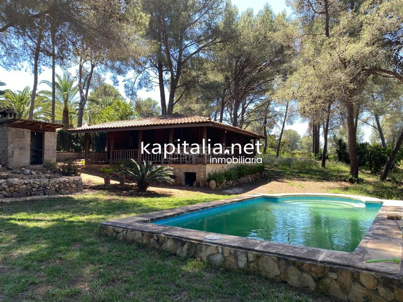Foto 9fc0fb92-517a-44ce-8cd7-eba8b98d241a. Xalet amb piscina a Alberic