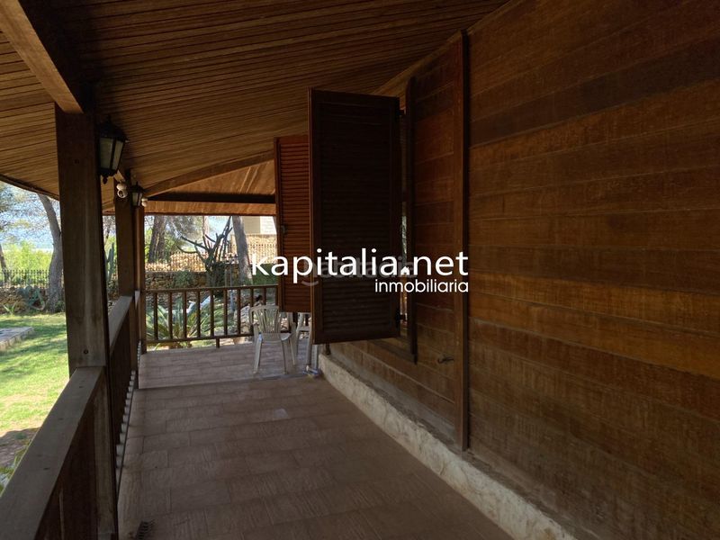 Foto a6129f35-11b8-4f99-835f-7604561c9516. Xalet amb piscina a Alberic