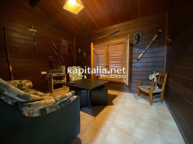 Foto bc051d5e-1819-4902-8034-c63793950783. Xalet amb piscina a Alberic
