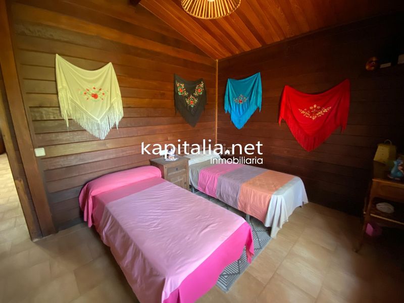 Foto cfcdae24-c29f-4173-8200-ea62b429e451. Xalet amb piscina a Alberic