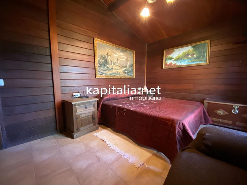 Foto dd26ef45-f0ef-42d7-9ac4-df5bfbb3891e. Xalet amb piscina a Alberic