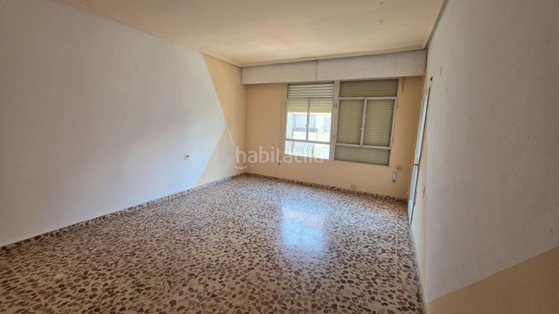Foto cea2f8e1-3235-477b-bdea-f3dc4d2d3f30. Pis a El Llombo Ontinyent