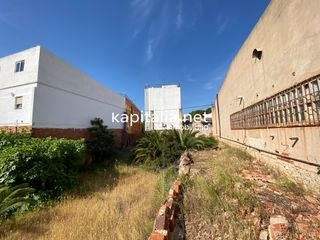 Terreny residencial a Alcúdia de Crespins (l´). Suelo urbano en lalcúdia de crespins  ideal promotores y constru