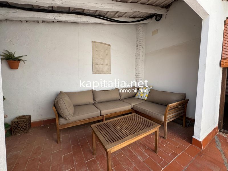 Foto 04d59f77-cbe3-407b-91ad-1806c349f6db. Casa a Centro Ontinyent