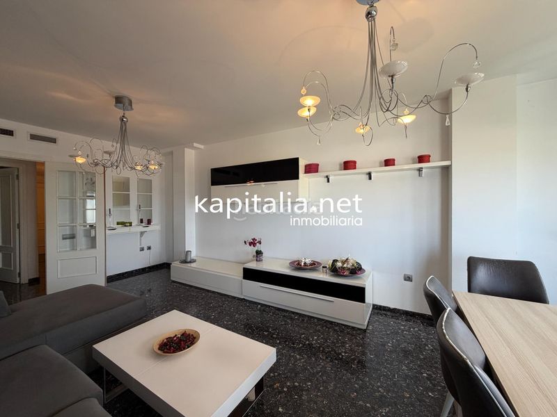 Foto f26ea927-3213-4fef-9347-b22fdd920fba. Pis amb aparcament a Centro Ontinyent
