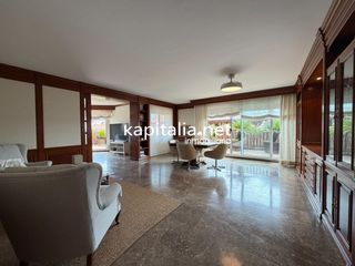 Etagenwohnung in Centro. Espectacular ático en plaza de la concepción, una de las zonas m