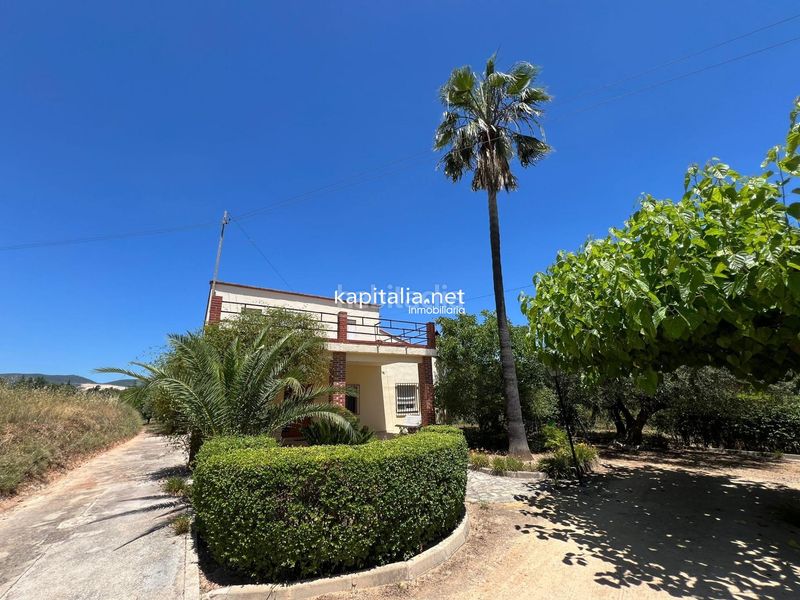 Foto 1c3bef6e-86eb-4e2b-859e-b245eeaafb63. Chalet  a la venta en El Pilar Ontinyent