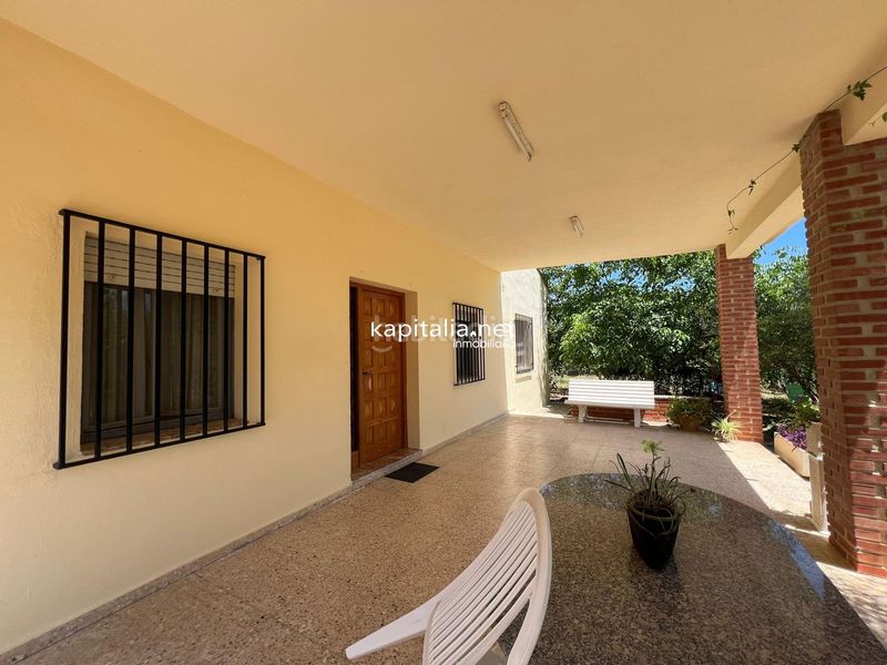 Foto 720c87fd-f9d0-4d9f-abf6-c85c261e2200. Chalet  a la venta en El Pilar Ontinyent