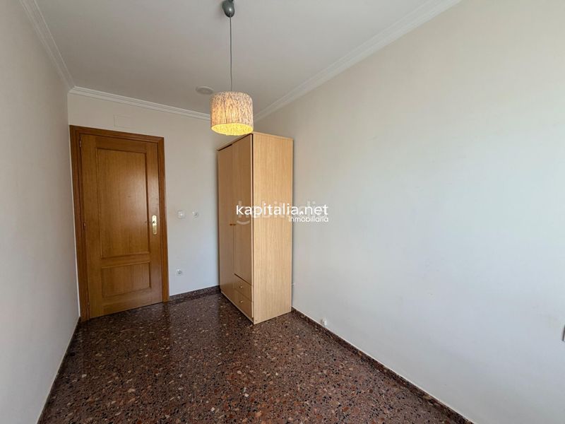 Foto 0f6ff78e-7fdf-4cb5-bcfc-b7d7d84829f4. Pis amb calefacció aparcament piscina a Zona Nord Alcoi