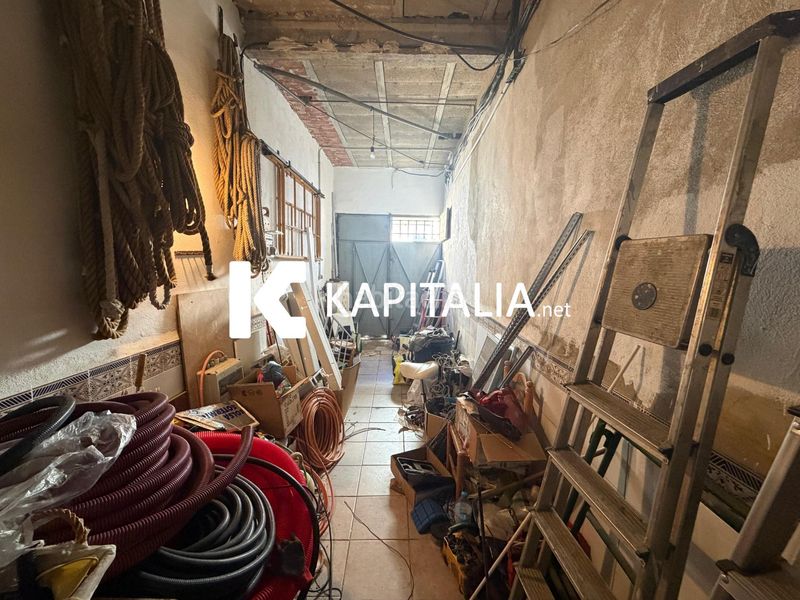 Foto 45f113b5-bd12-4f8e-b36e-20d447b7f980. Casa amb aparcament a Llutxent