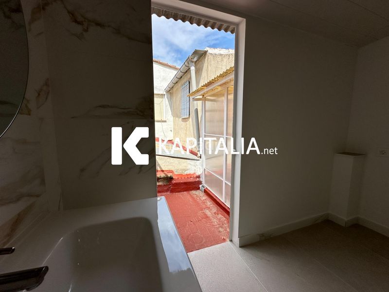 Foto b754822f-059f-4d03-97ef-e86dd3e03018. Casa a Barxeta
