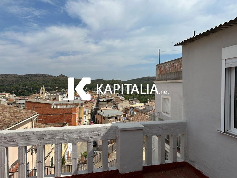 Foto f668e006-160e-4b96-8b60-f79d7aeefa94. Casa a Barxeta