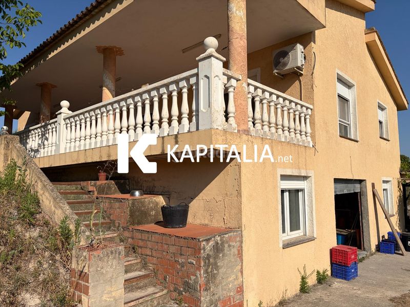 Foto 286babf7-0d5a-4cc3-a683-1a313c3e7889. Xalet amb calefacció a Centro Ontinyent