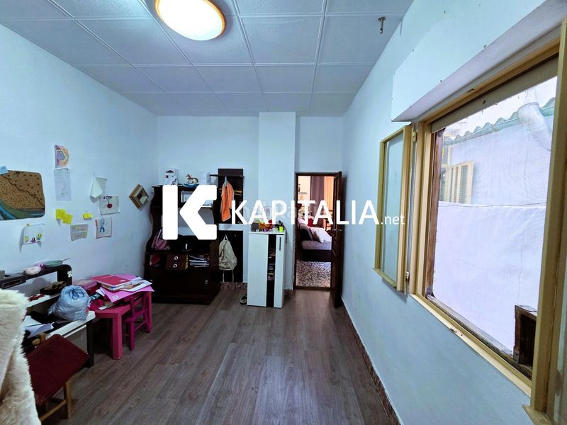 Foto b17d559f-e883-4b55-ba4e-b3dc7b429327. Casa a Centro Ontinyent
