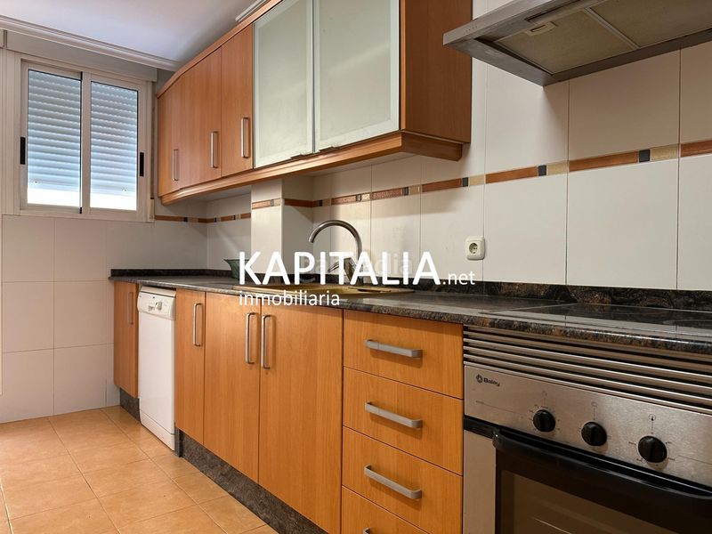 Foto df6a92c0-3733-4932-96f8-3ab6505d9f9f. Casa amb aparcament a Novetlè